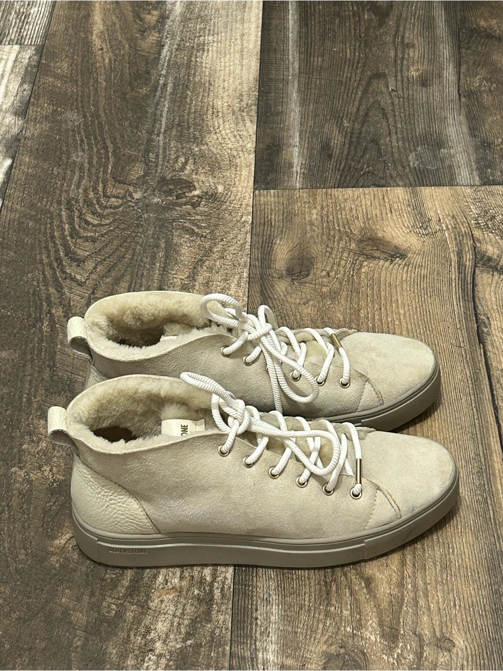 Blackstone Leather Women’s Shoes Almond Milk Size 40 / 9.5